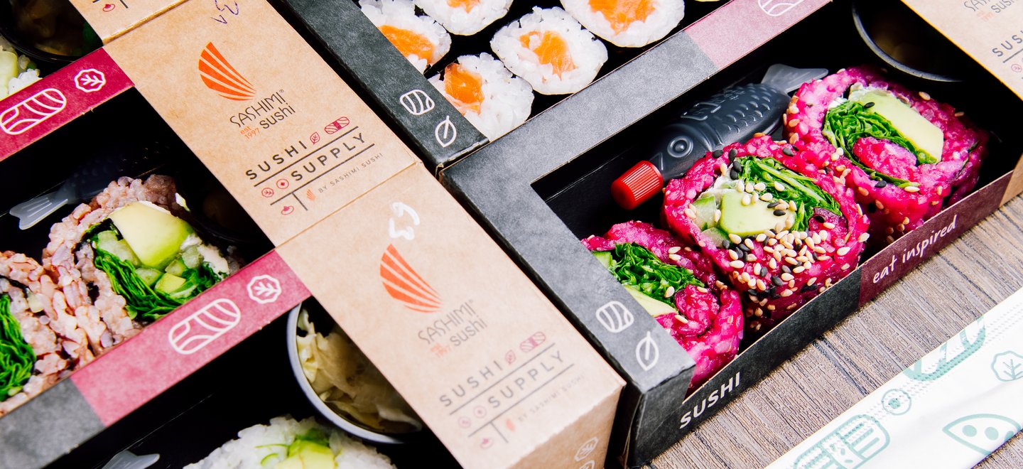 Premium Sushi-Boxen Hamburg Innenstadt – Pink Dragon Roll, California Roll und Nigiri von Sushi Supply